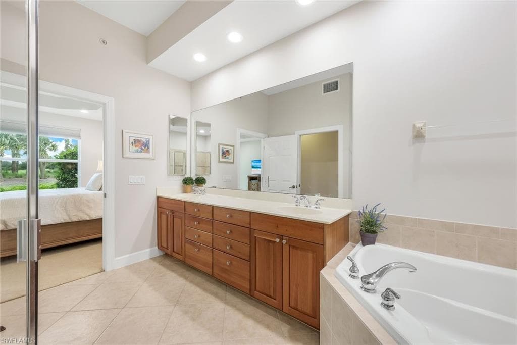 9204 Quartz Ln 3-101, Naples, FL 34120-20