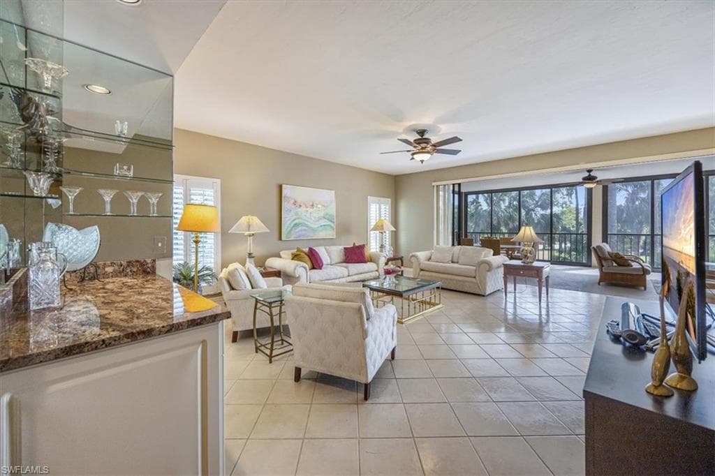 764 Eagle Creek Dr 201, Naples, FL 34113-8