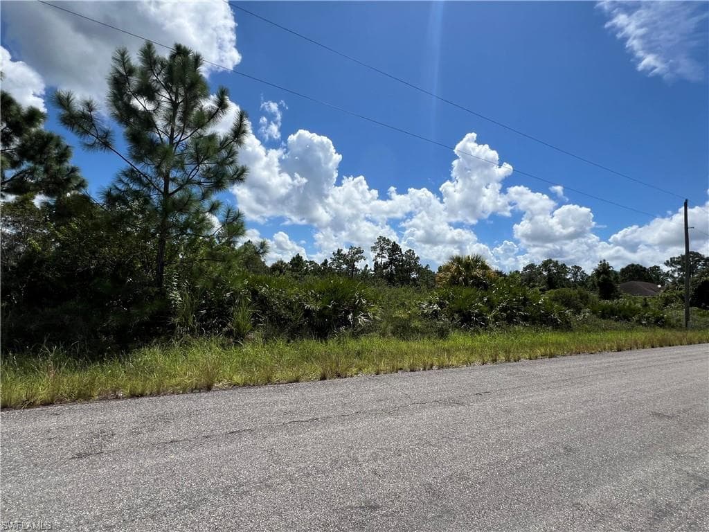1218 Congress Ave, Lehigh Acres, FL 33972-2