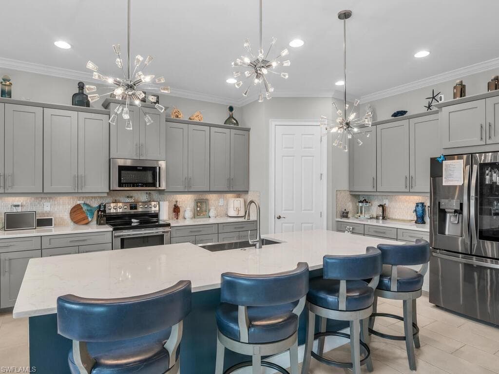 14748 Windward Ln, Naples, FL 34114-10