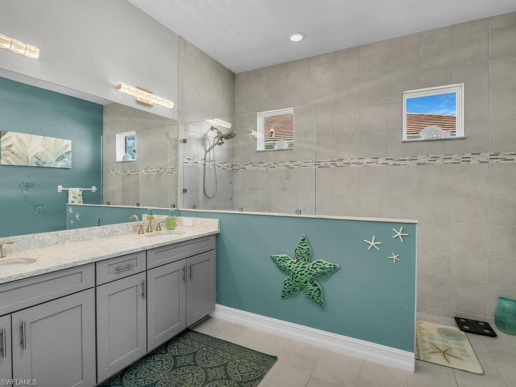 14748 Windward Ln, Naples, FL 34114-17