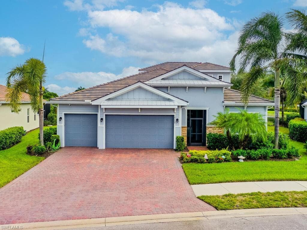 14748 Windward Ln, Naples, FL 34114-1