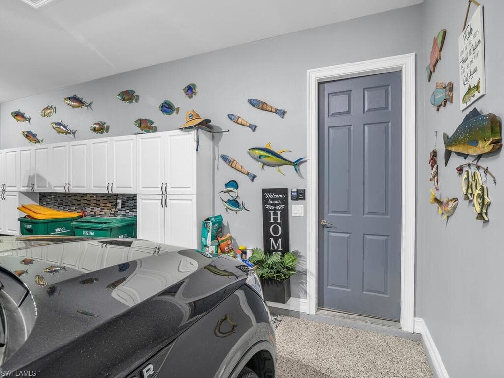 14748 Windward Ln, Naples, FL 34114-41