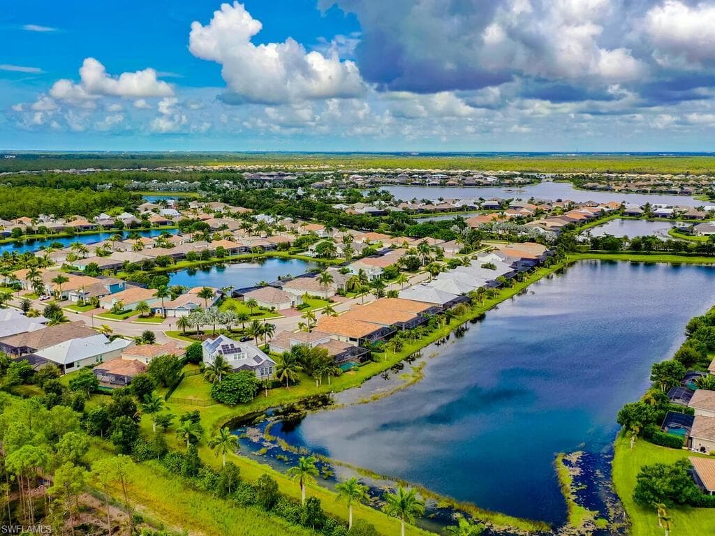 14748 Windward Ln, Naples, FL 34114-44