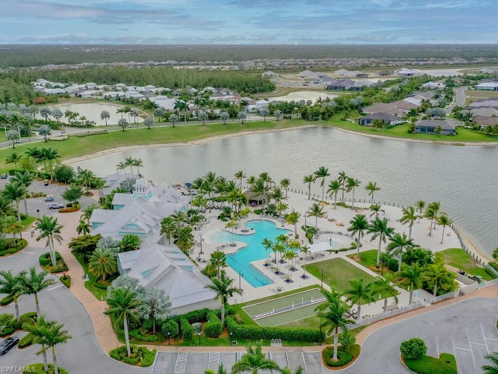 14748 Windward Ln, Naples, FL 34114-50