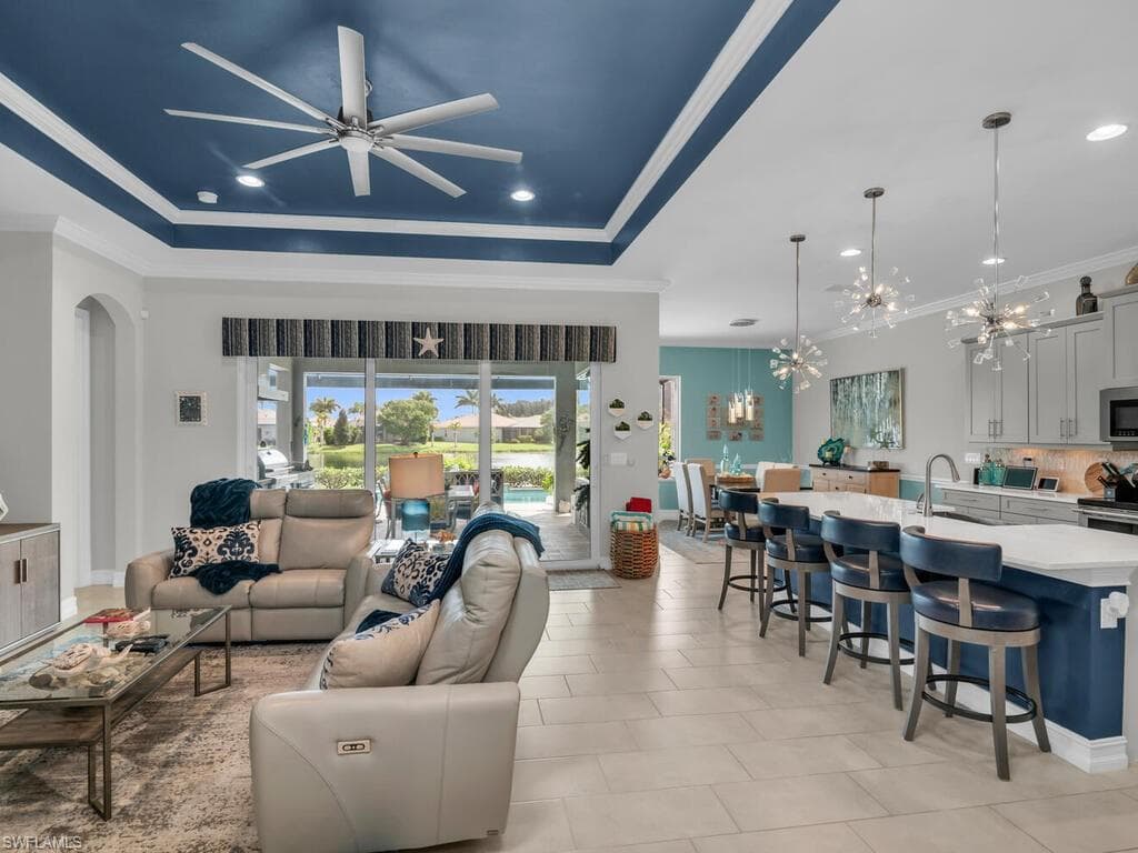 14748 Windward Ln, Naples, FL 34114-7