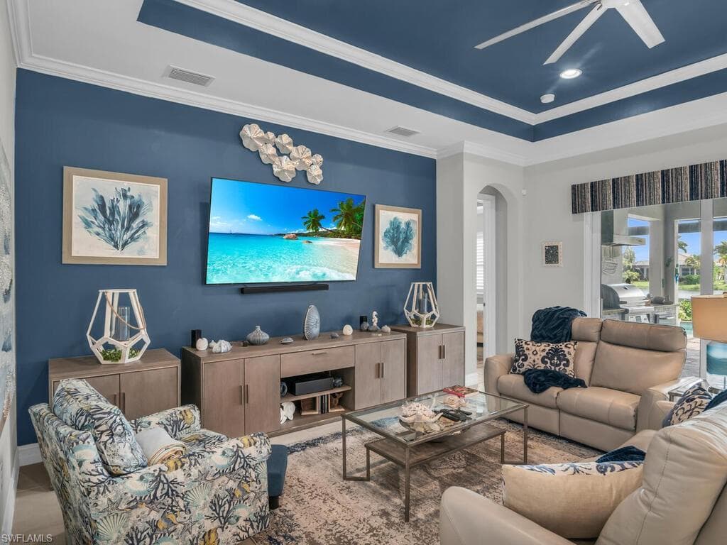 14748 Windward Ln, Naples, FL 34114-8
