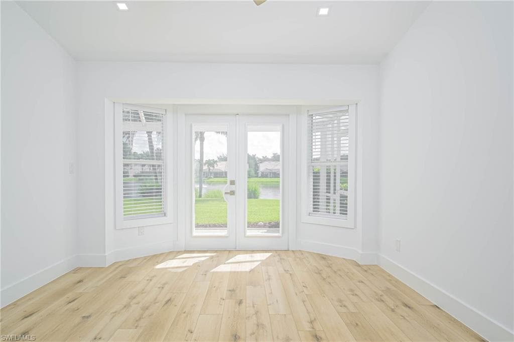2154 Stacil Cir 14, Naples, FL 34109-17