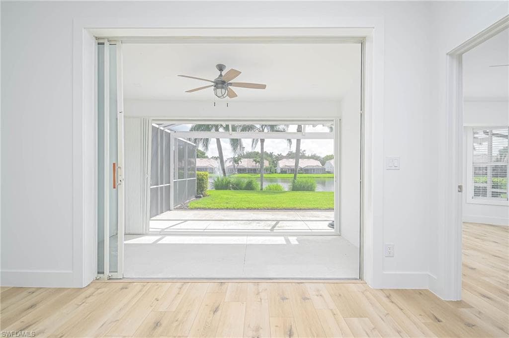 2154 Stacil Cir 14, Naples, FL 34109-35