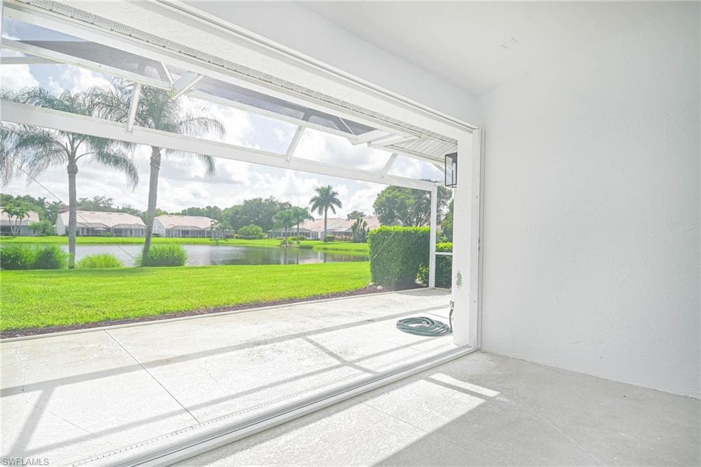 2154 Stacil Cir 14, Naples, FL 34109-36