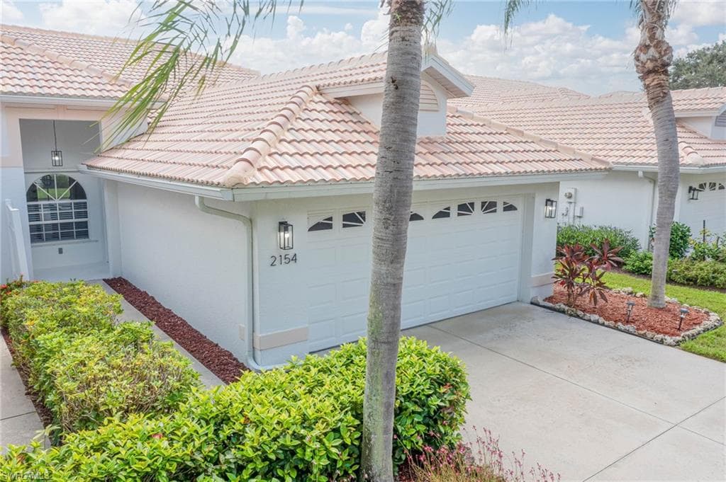 2154 Stacil Cir 14, Naples, FL 34109-3