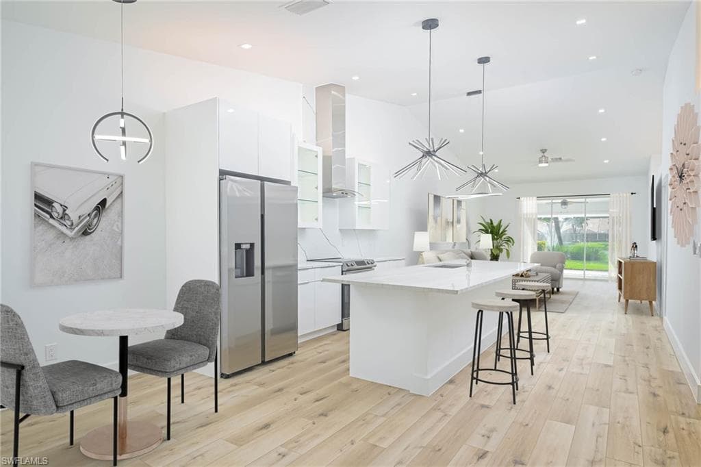 2154 Stacil Cir 14, Naples, FL 34109-5