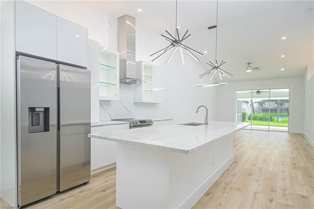 2154 Stacil Cir 14, Naples, FL 34109-8