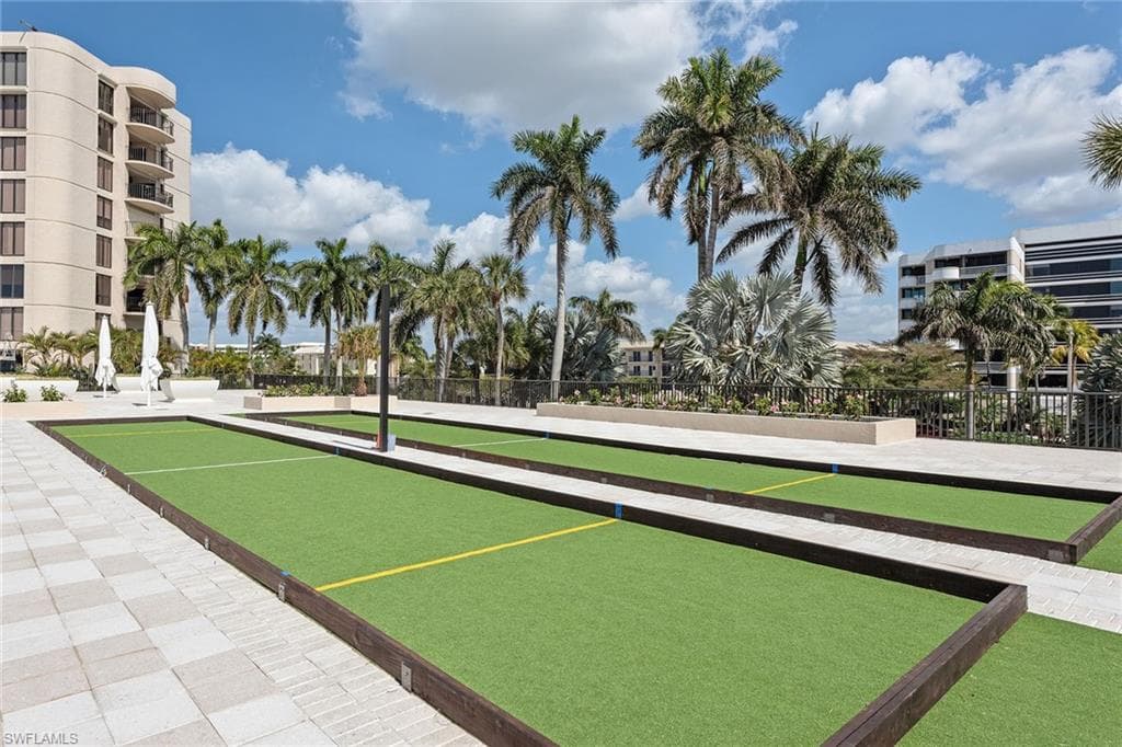 3115 Gulf Shore Blvd N 701s, Naples, FL 34103-30