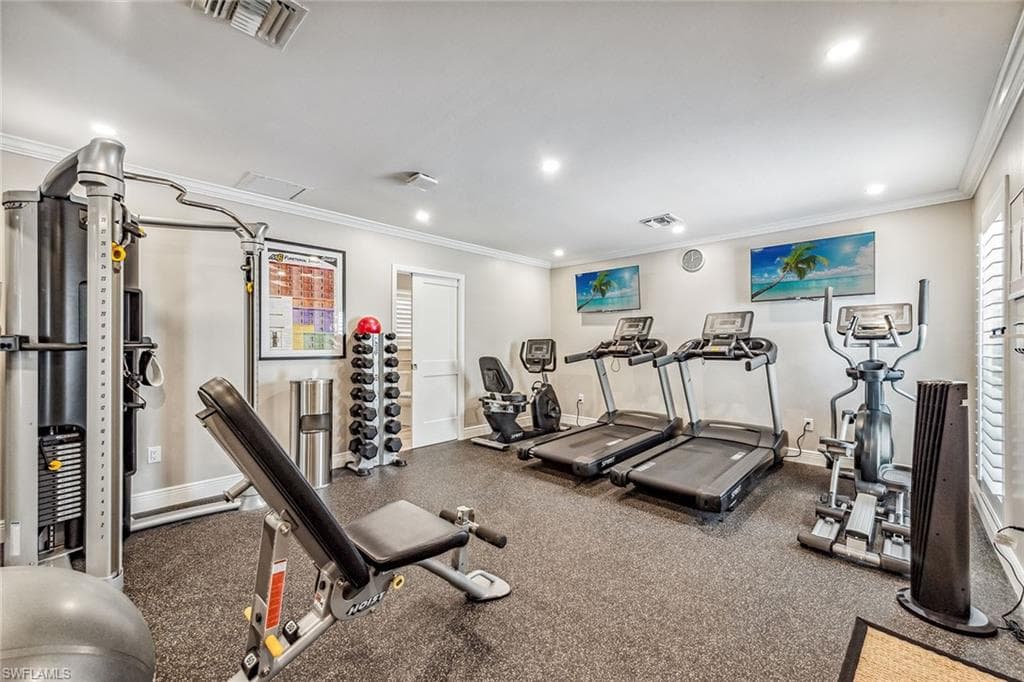 3483 Gulf Shore Blvd N 604, Naples, FL 34103-18