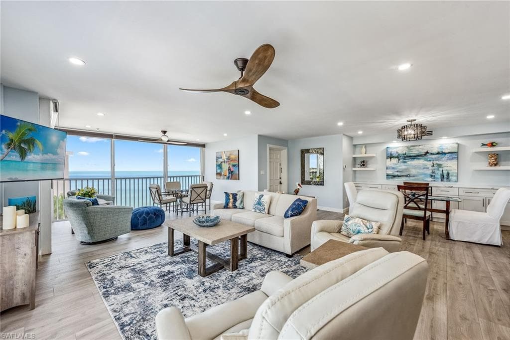 3483 Gulf Shore Blvd N 604, Naples, FL 34103-1