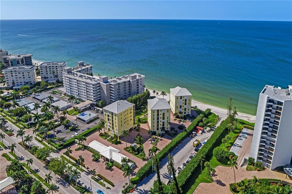 3483 Gulf Shore Blvd N 604, Naples, FL 34103-4
