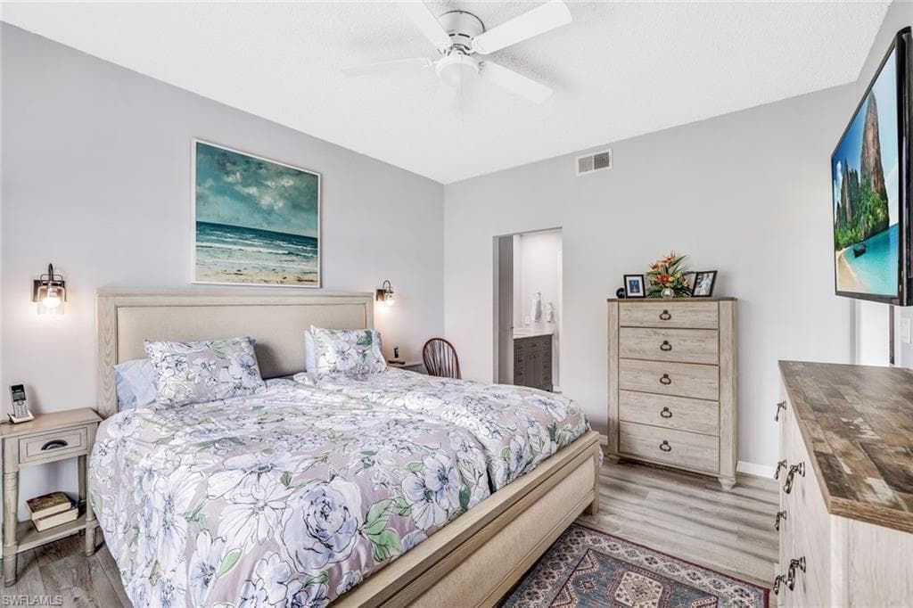 505 Mardel Dr 104, Naples, FL 34104-10