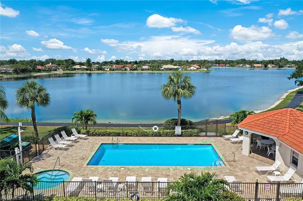 505 Mardel Dr 104, Naples, FL 34104-21