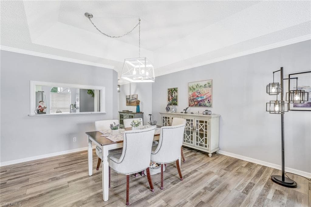 505 Mardel Dr 104, Naples, FL 34104-5