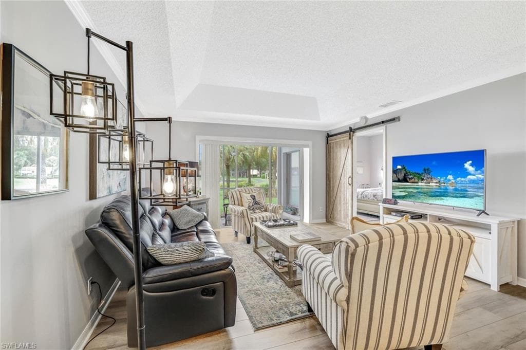 505 Mardel Dr 104, Naples, FL 34104-8