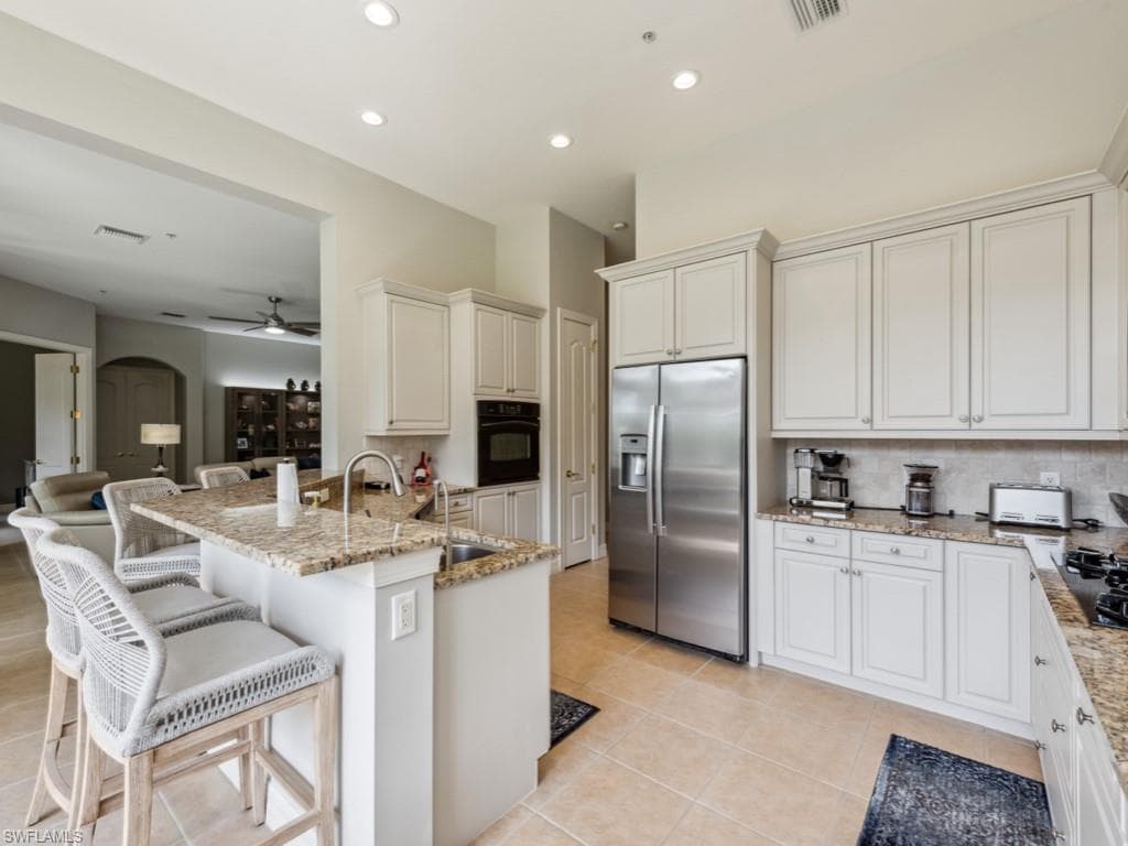 17066 Porta Vecchio Way 101, Naples, FL 34110-7