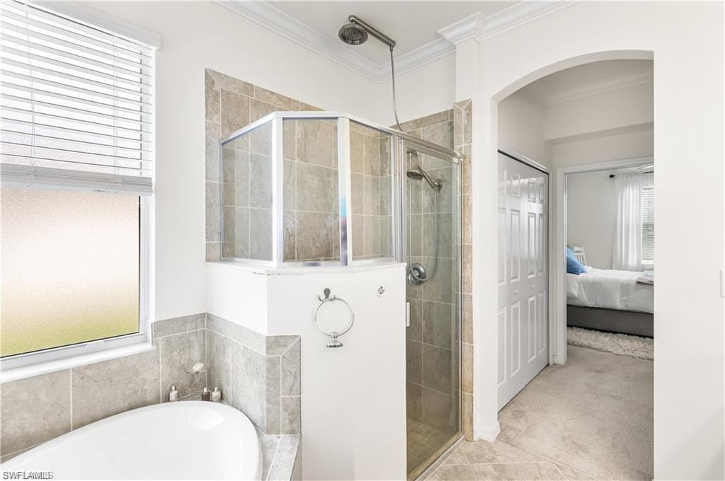 1980 Wellington St, Naples, FL 34120-9