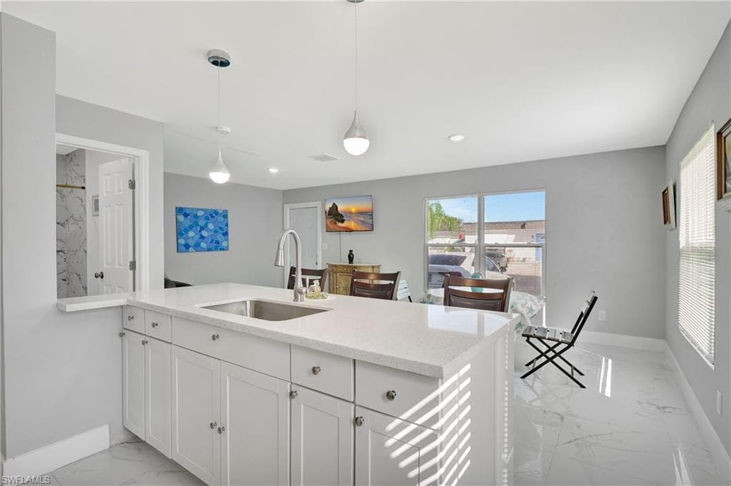 37 Hamlin Ct, Lehigh Acres, FL 33936-13