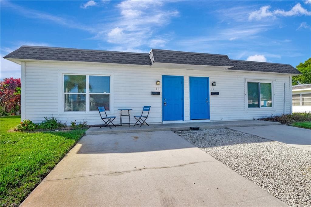 37 Hamlin Ct, Lehigh Acres, FL 33936-29