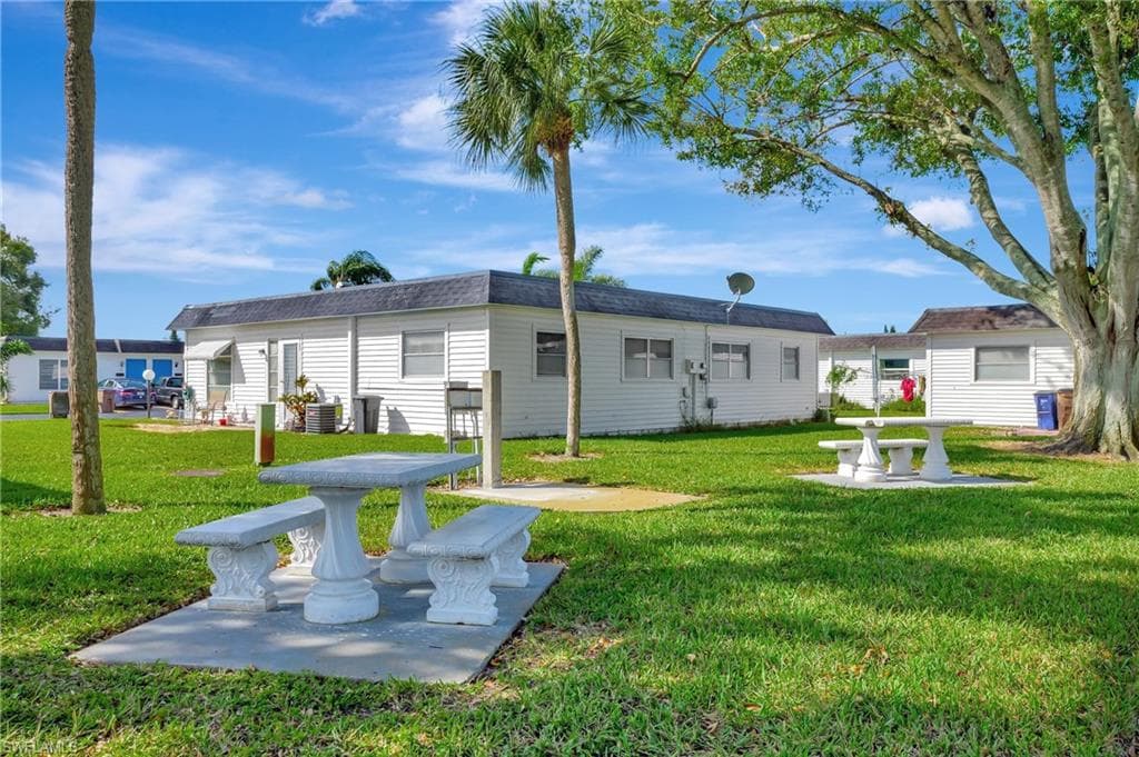 37 Hamlin Ct, Lehigh Acres, FL 33936-31
