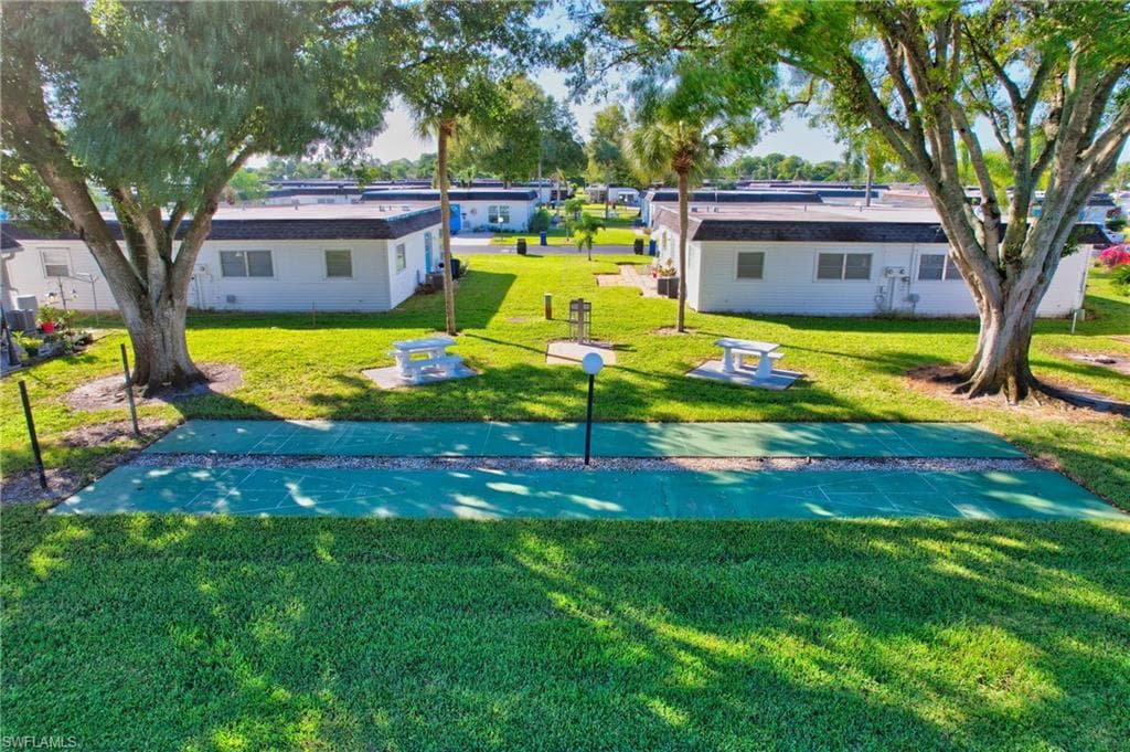 37 Hamlin Ct, Lehigh Acres, FL 33936-36