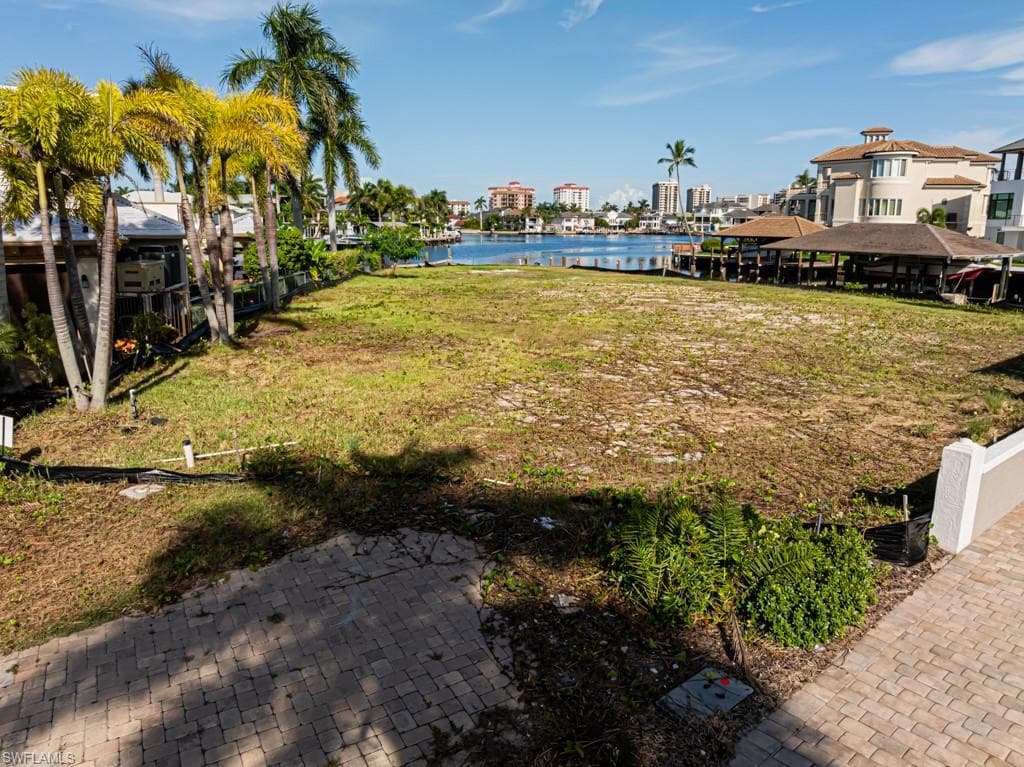 357 Germain Ave, Naples, FL 34108-4