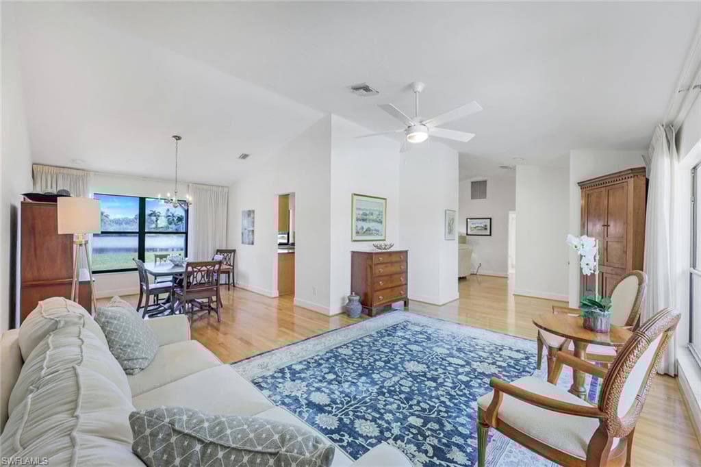 9694 Litchfield Ln, Naples, FL 34109-10