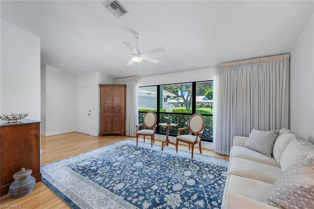 9694 Litchfield Ln, Naples, FL 34109-11