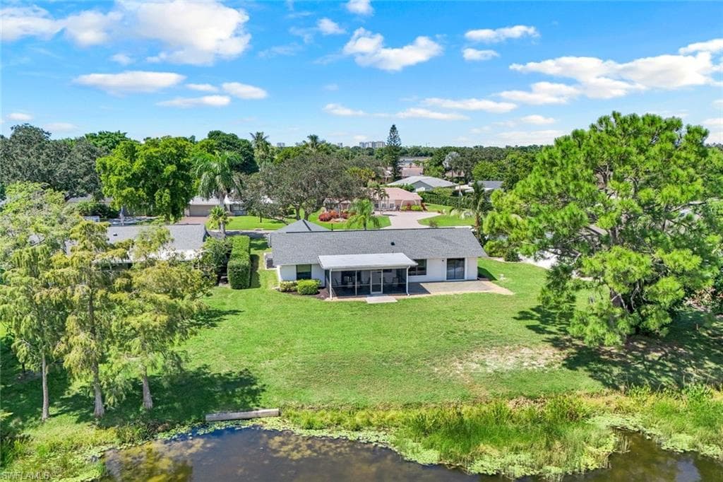 9694 Litchfield Ln, Naples, FL 34109-26