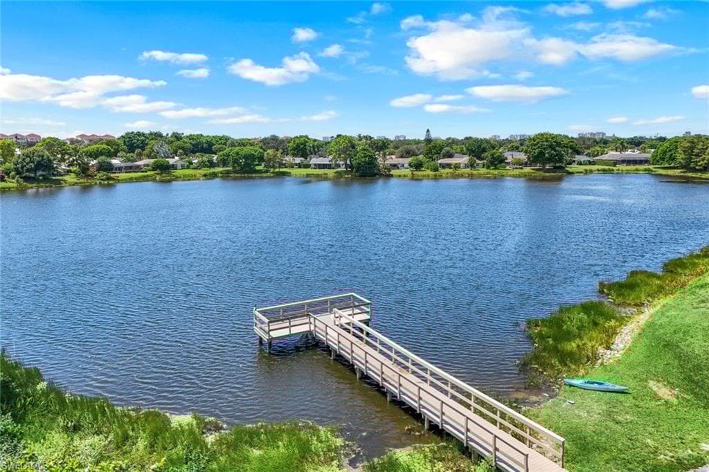 9694 Litchfield Ln, Naples, FL 34109-27