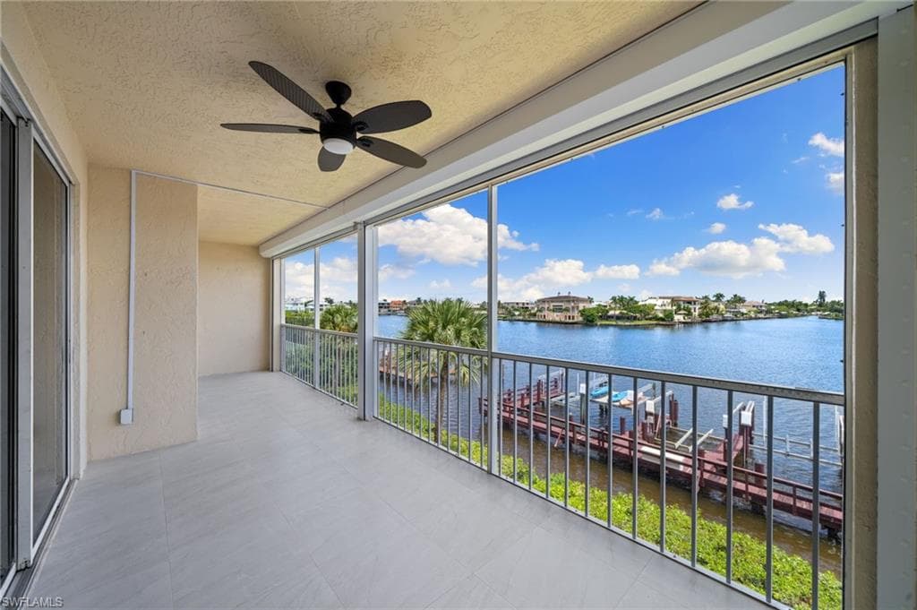 9700 Gulf Shore Dr 202, Naples, FL 34108-21