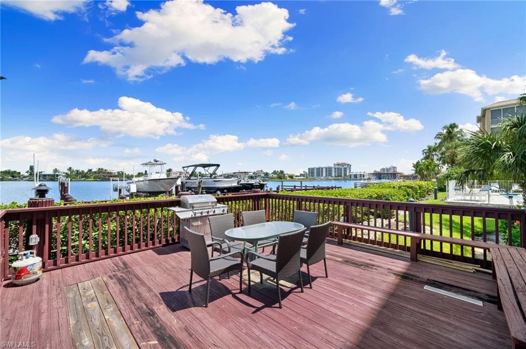9700 Gulf Shore Dr 202, Naples, FL 34108-29