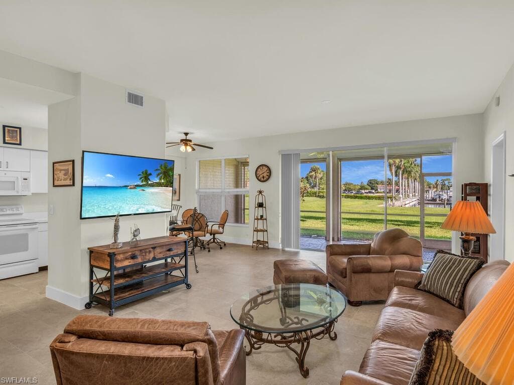 317 Sunrise Cay 1-103, Naples, FL 34114-9