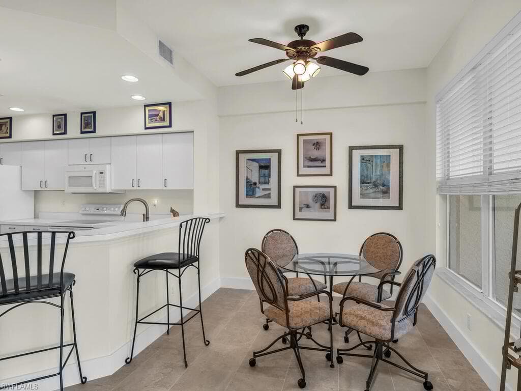 317 Sunrise Cay 1-103, Naples, FL 34114-12