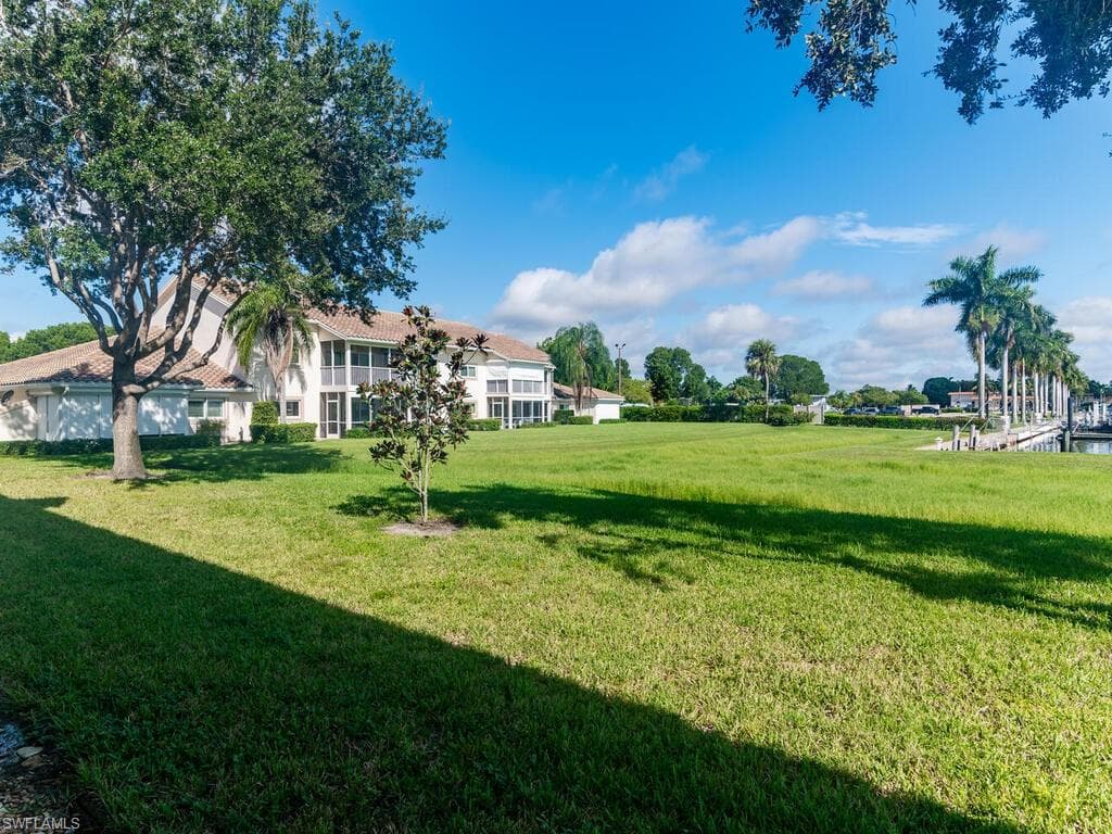 317 Sunrise Cay 1-103, Naples, FL 34114-23