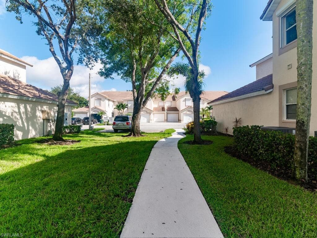 317 Sunrise Cay 1-103, Naples, FL 34114-25