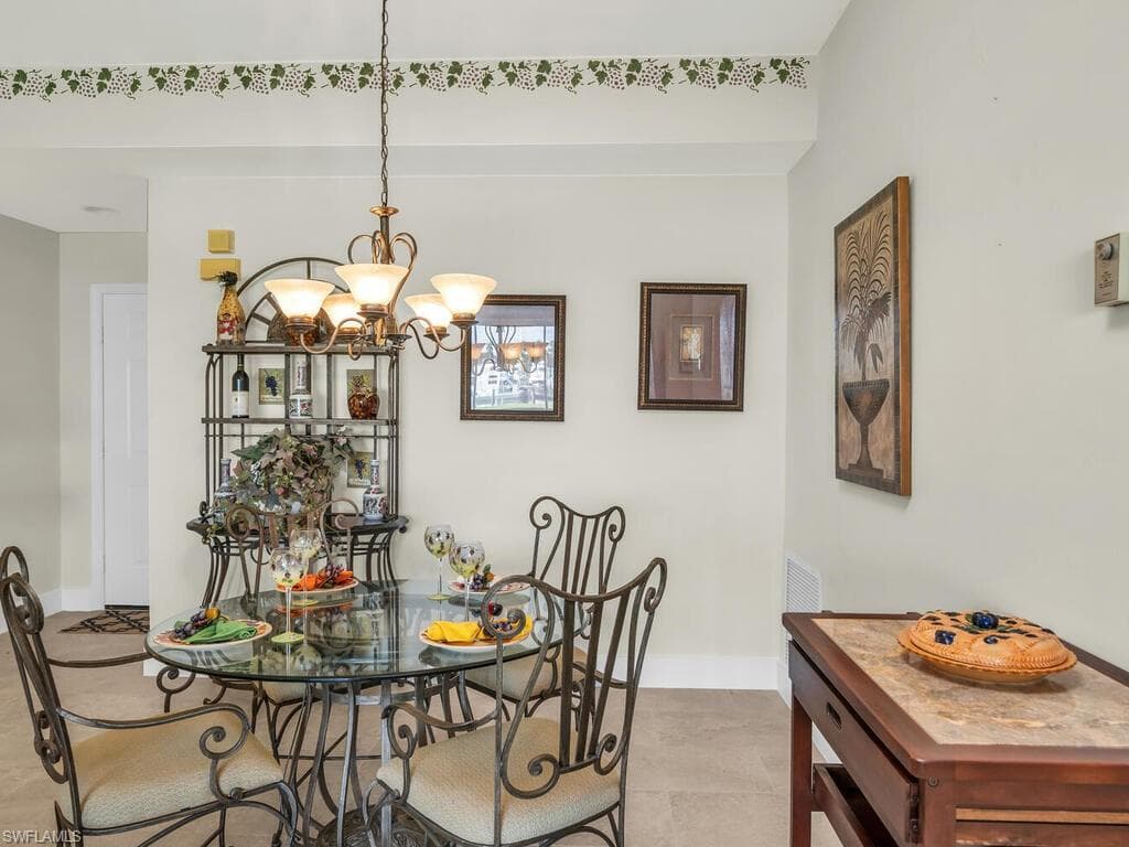317 Sunrise Cay 1-103, Naples, FL 34114-7