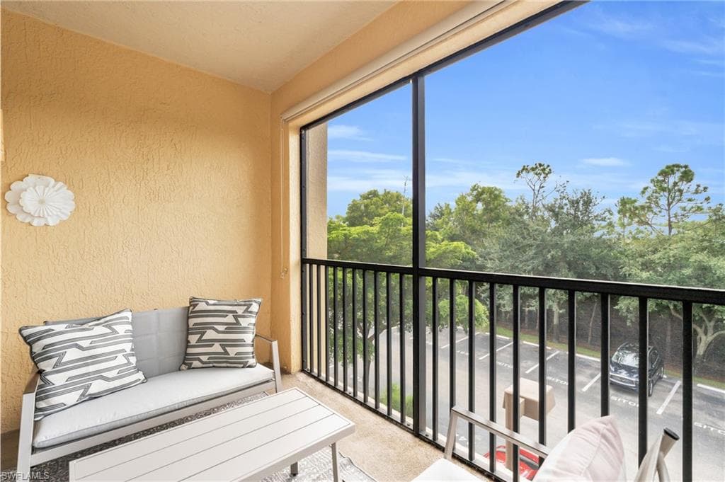 12990 Positano Cir 301, Naples, FL 34105-18