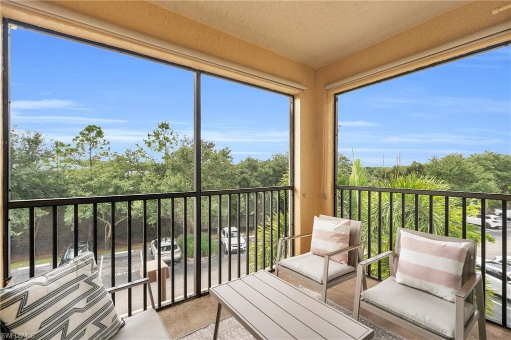12990 Positano Cir 301, Naples, FL 34105-19