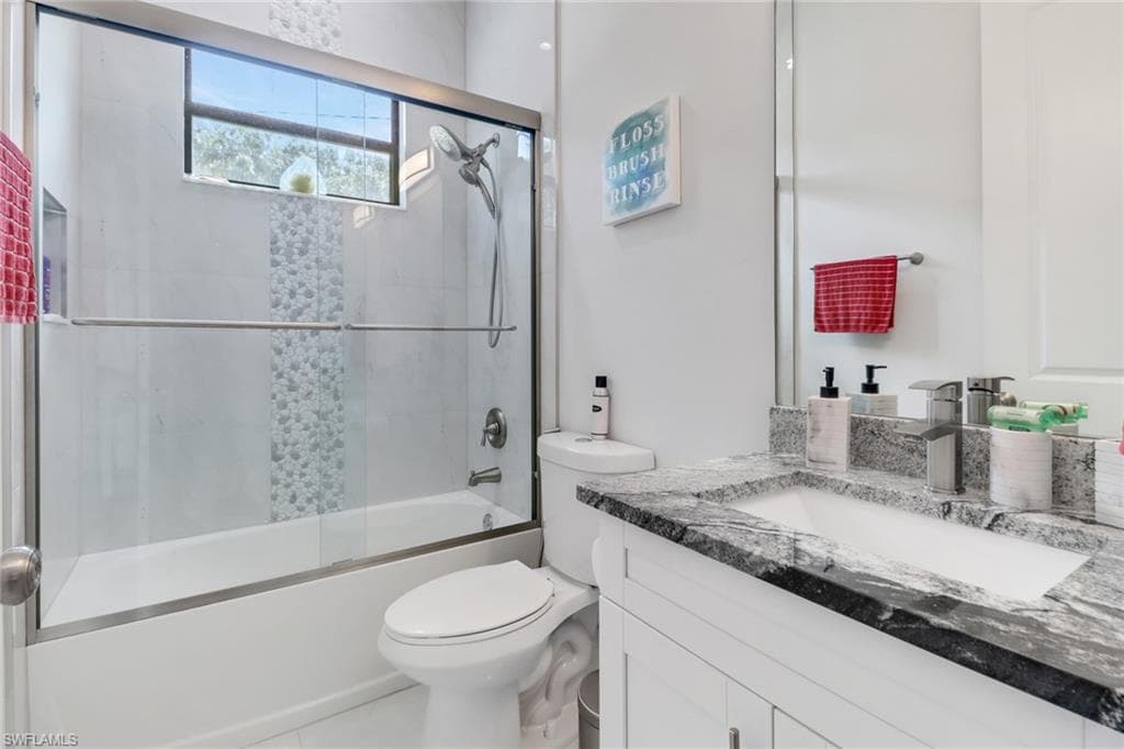 62 35th Ave NE, Naples, FL 34120-19