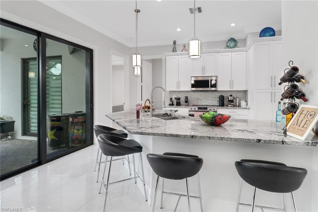 62 35th Ave NE, Naples, FL 34120-30