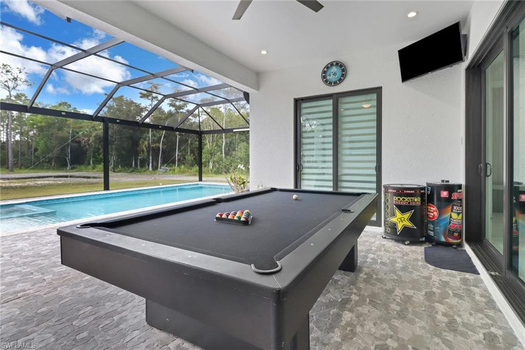 62 35th Ave NE, Naples, FL 34120-33