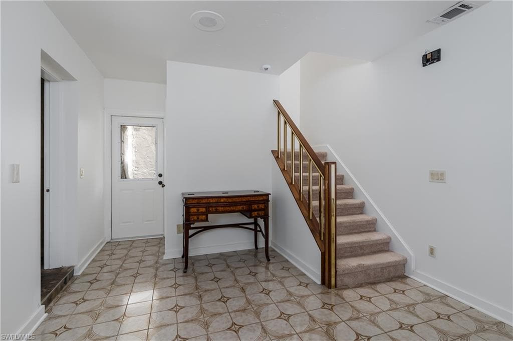 3301 31st Ave SW, Naples, FL 34117-11