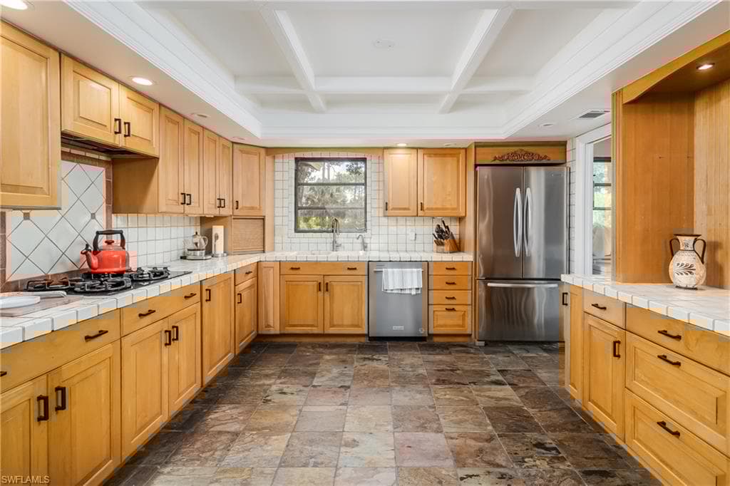 3301 31st Ave SW, Naples, FL 34117-12